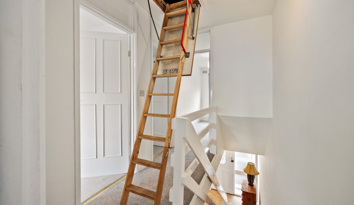 92 Silverheights Avenue - interior-21