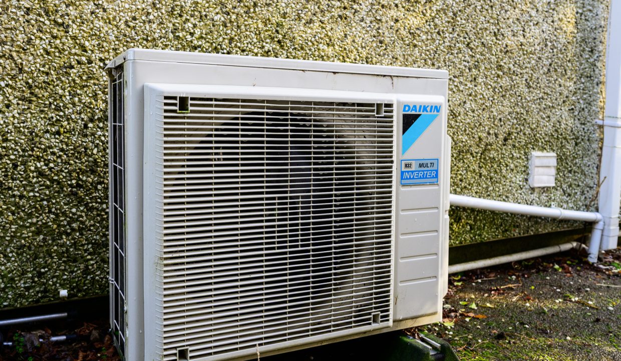 01.12 Whitethorn, Waterfall Road, Waterfall, Cork - ERA - H-Pix WEB 11