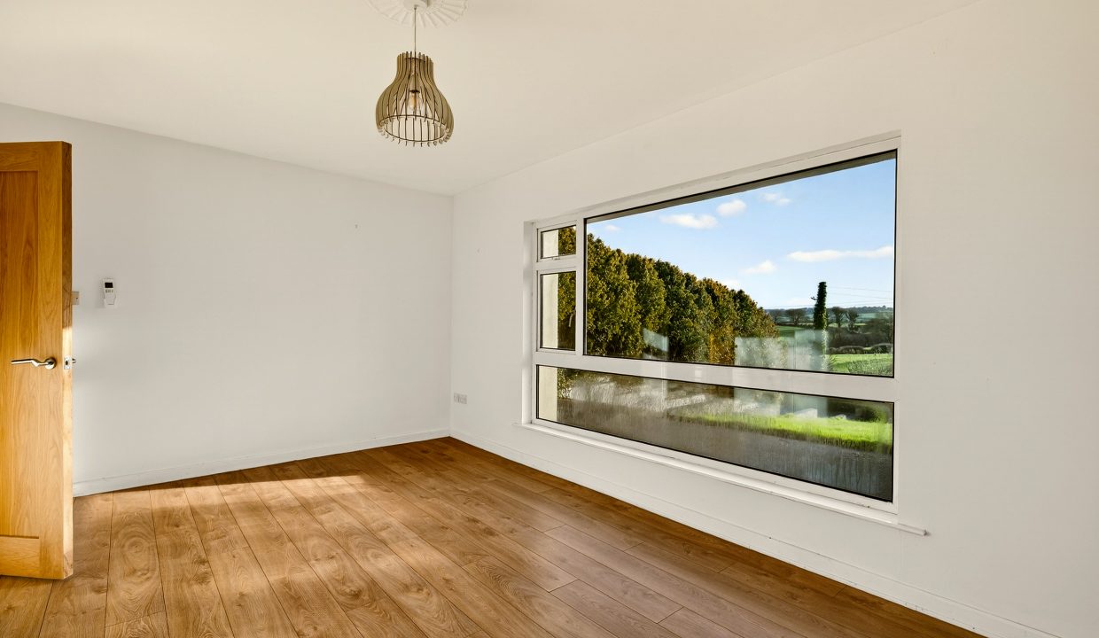 01.12 Whitethorn, Waterfall Road, Waterfall, Cork - ERA - H-Pix WEB 16