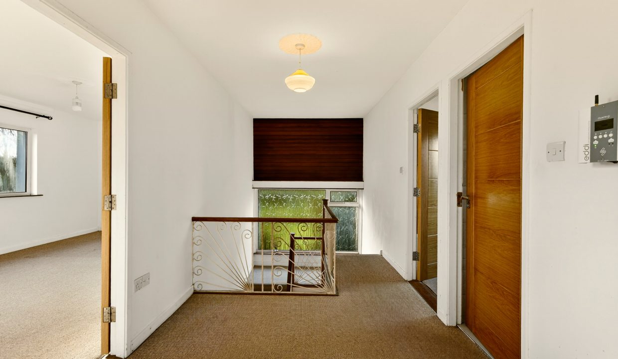 01.12 Whitethorn, Waterfall Road, Waterfall, Cork - ERA - H-Pix WEB 23