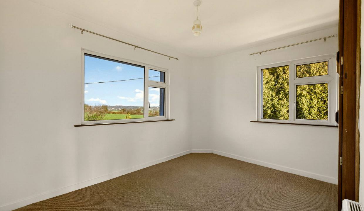 01.12 Whitethorn, Waterfall Road, Waterfall, Cork - ERA - H-Pix WEB 28