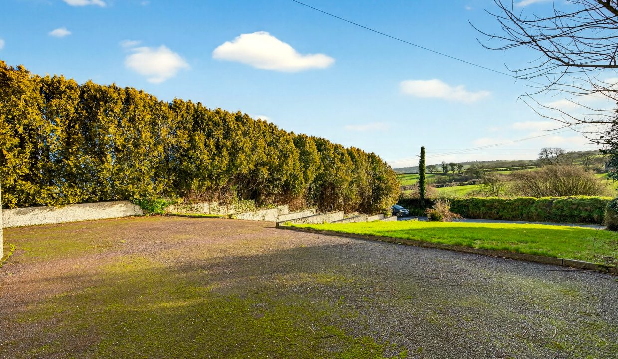 01.12 Whitethorn, Waterfall Road, Waterfall, Cork - ERA - H-Pix WEB 35