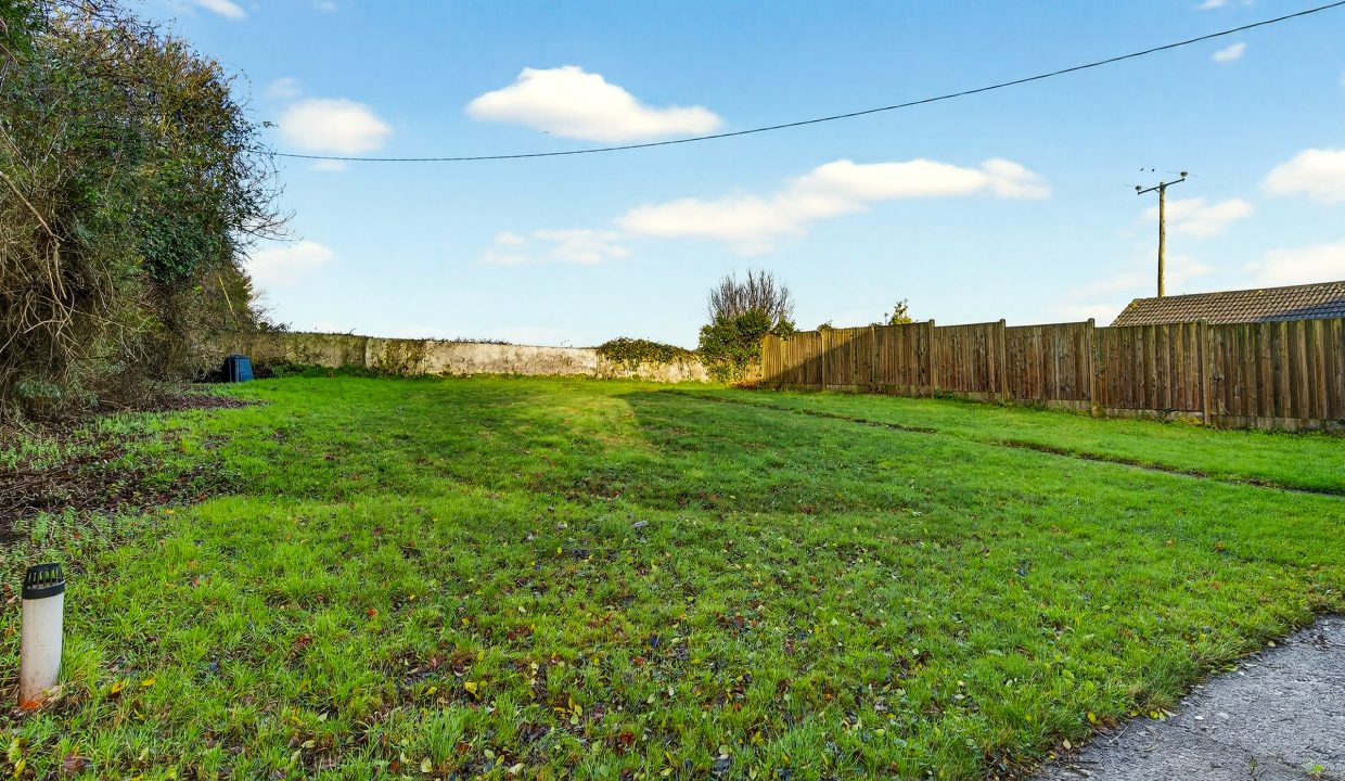 01.12 Whitethorn, Waterfall Road, Waterfall, Cork - ERA - H-Pix WEB 38