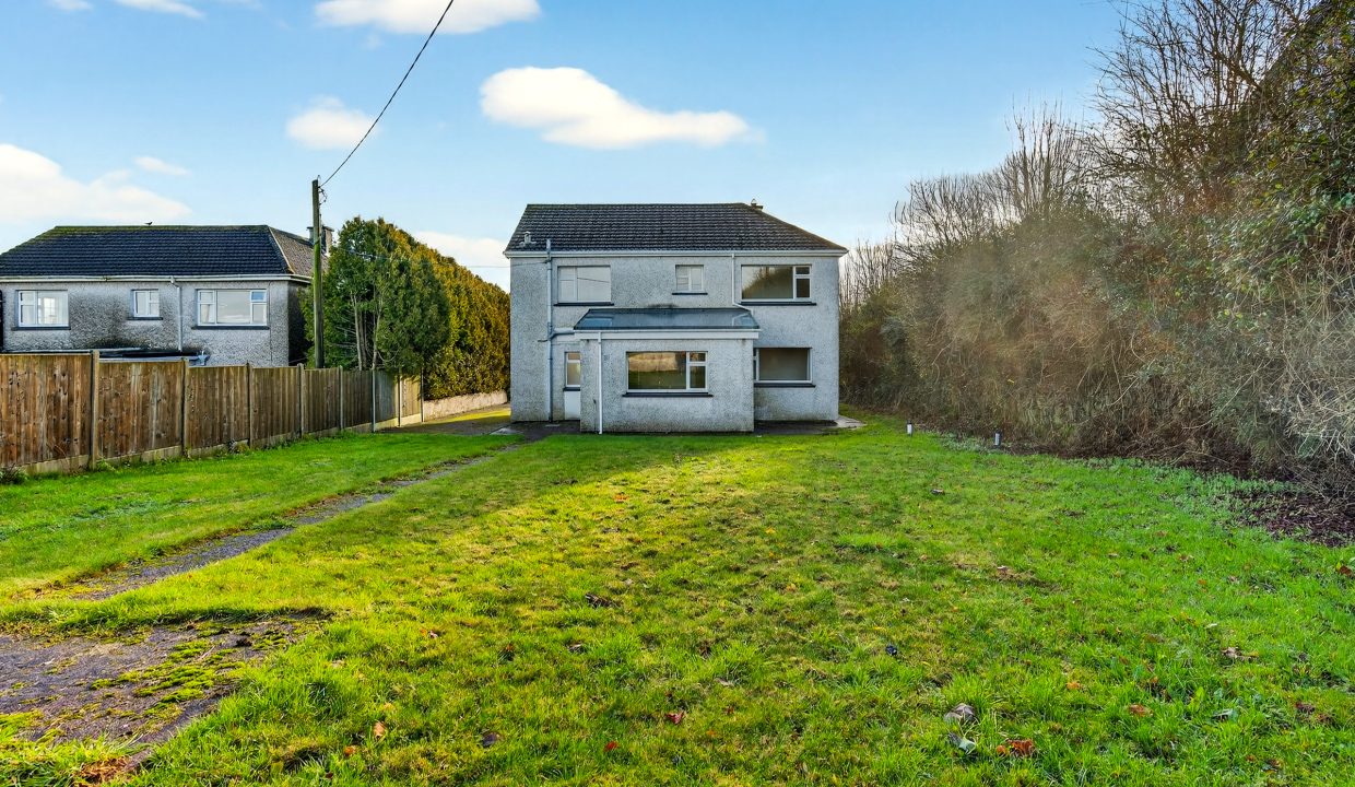 01.12 Whitethorn, Waterfall Road, Waterfall, Cork - ERA - H-Pix WEB 39