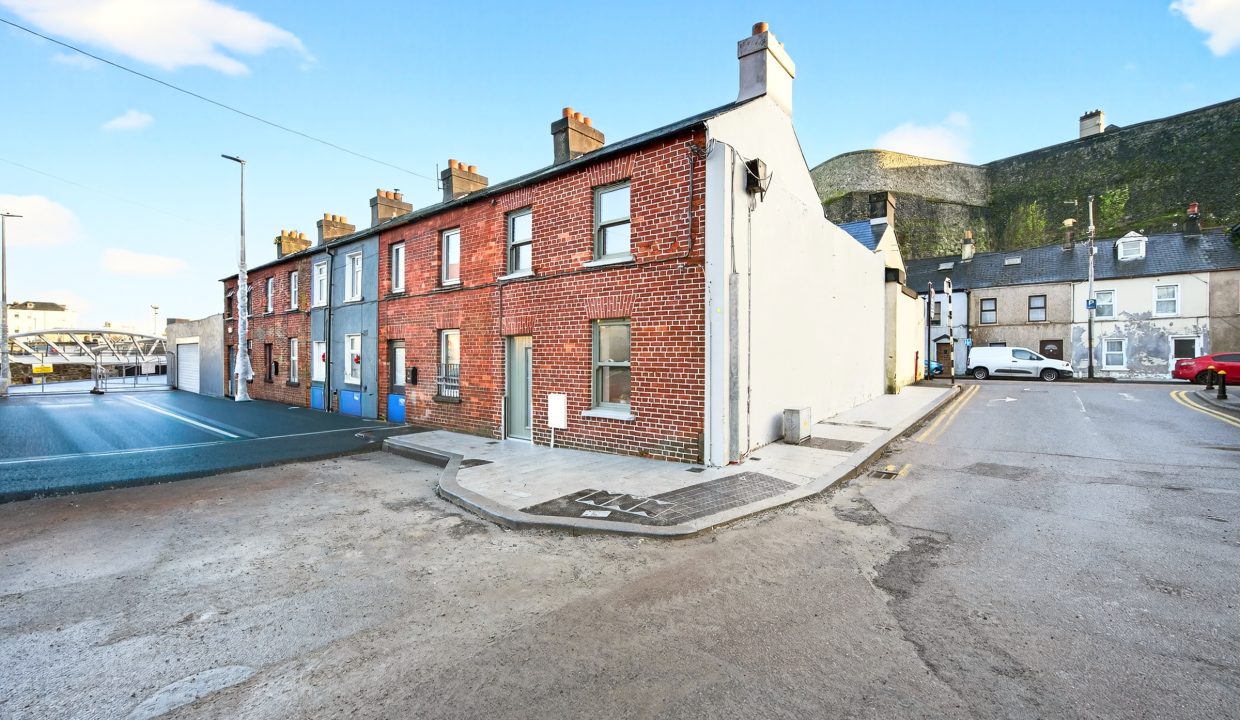 6 Dominics Terrace, Crosses Green - ERA - H-Pix WEB 02