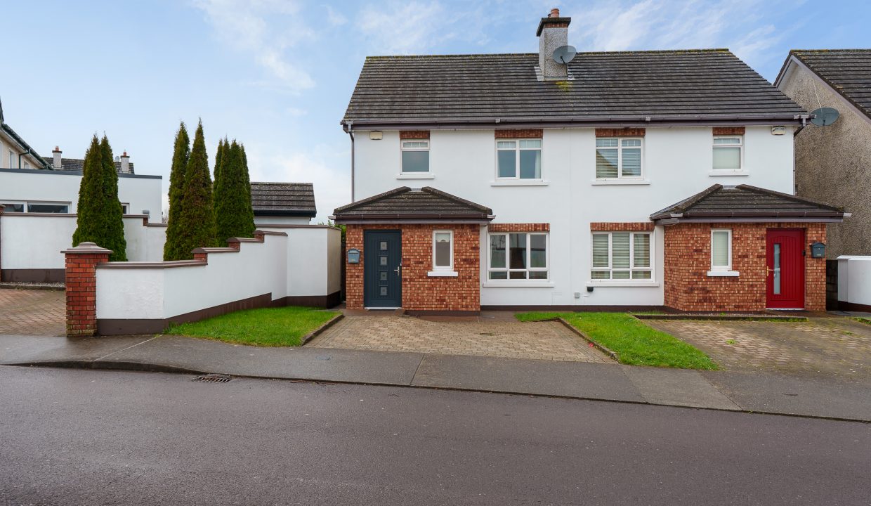 1 Farm Lane, Manor Farm - exterior-1