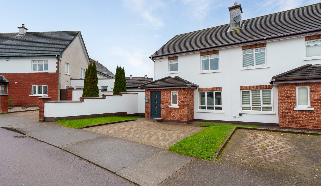 1 Farm Lane, Manor Farm - exterior-5