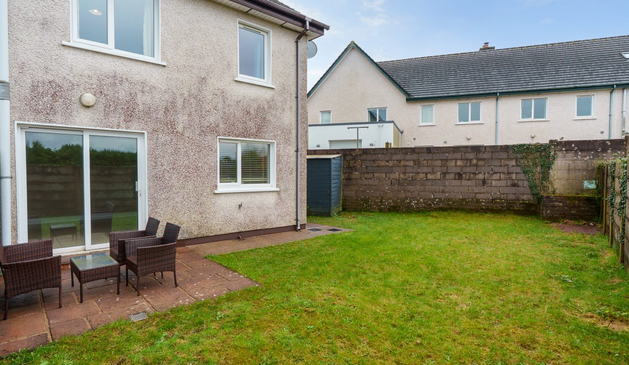 1 Farm Lane, Manor Farm - exterior-8