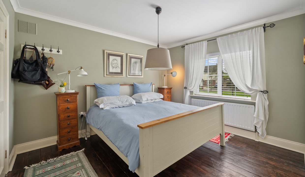 16 Avondale Court - interior-23