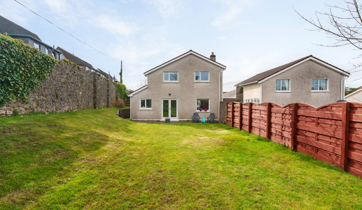 18 Chestnut Grove - exterior-10