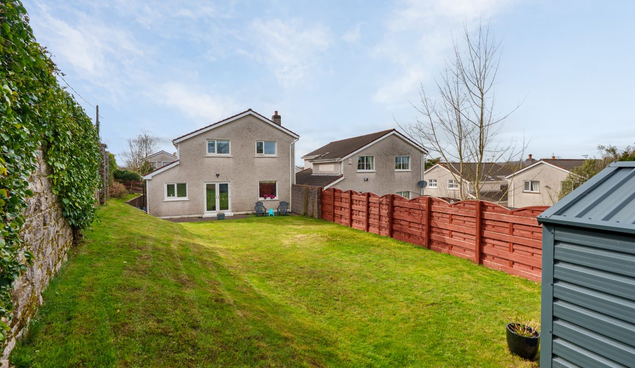 18 Chestnut Grove - exterior-11