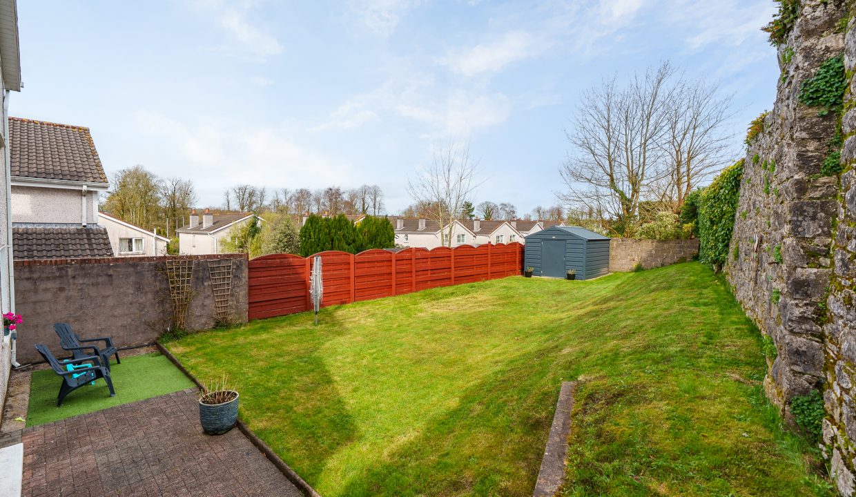 18 Chestnut Grove - exterior-8