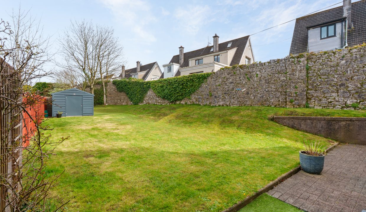 18 Chestnut Grove - exterior-9