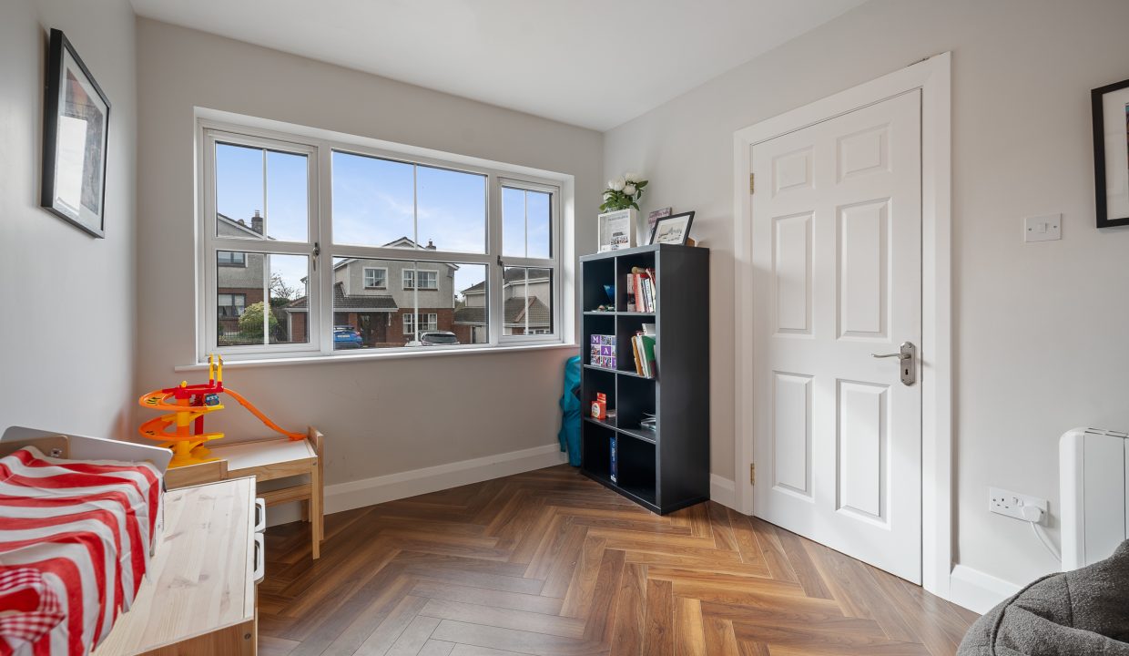 18 Chestnut Grove - interior-25