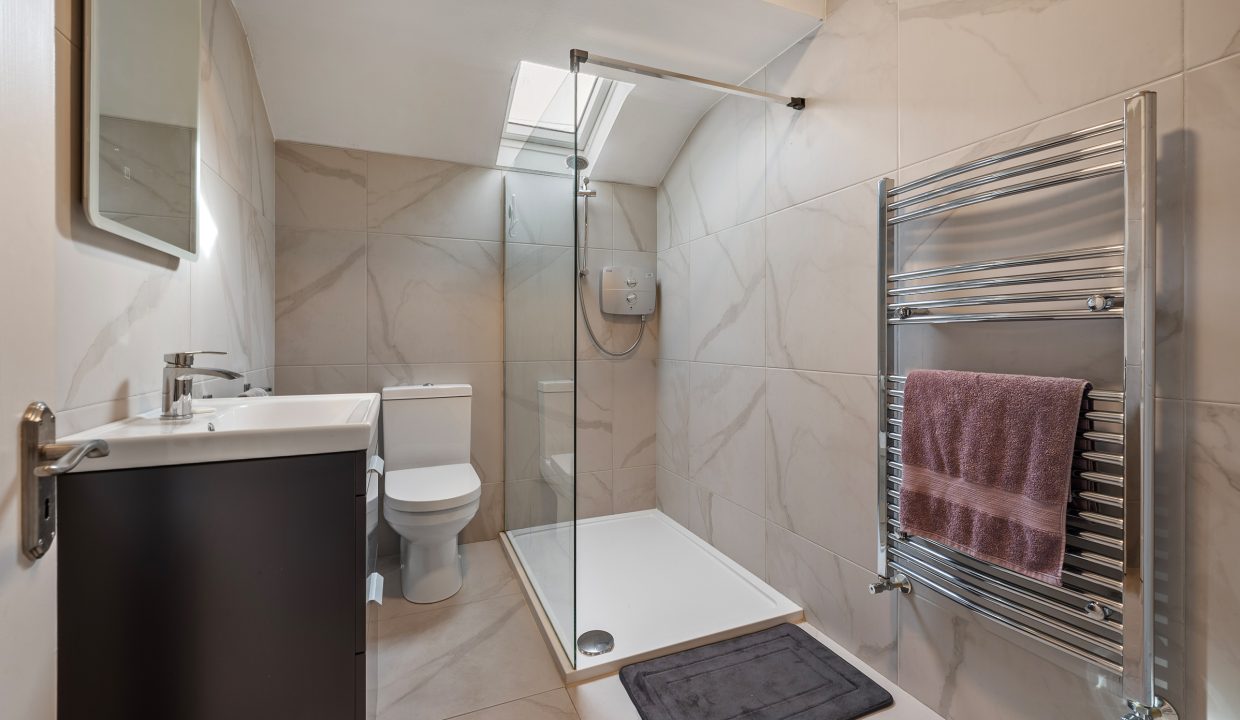 18 Chestnut Grove - interior-34