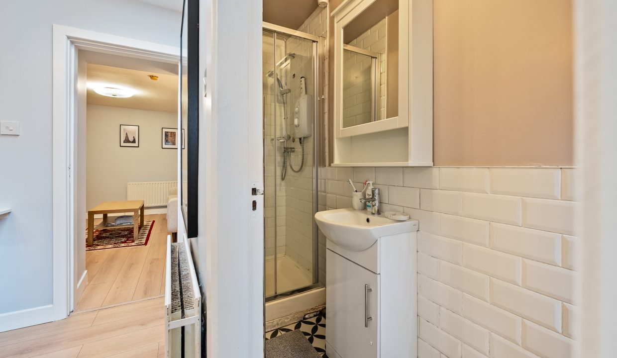 2 St Mary’s Avenue, Dillons Cross - interior-12