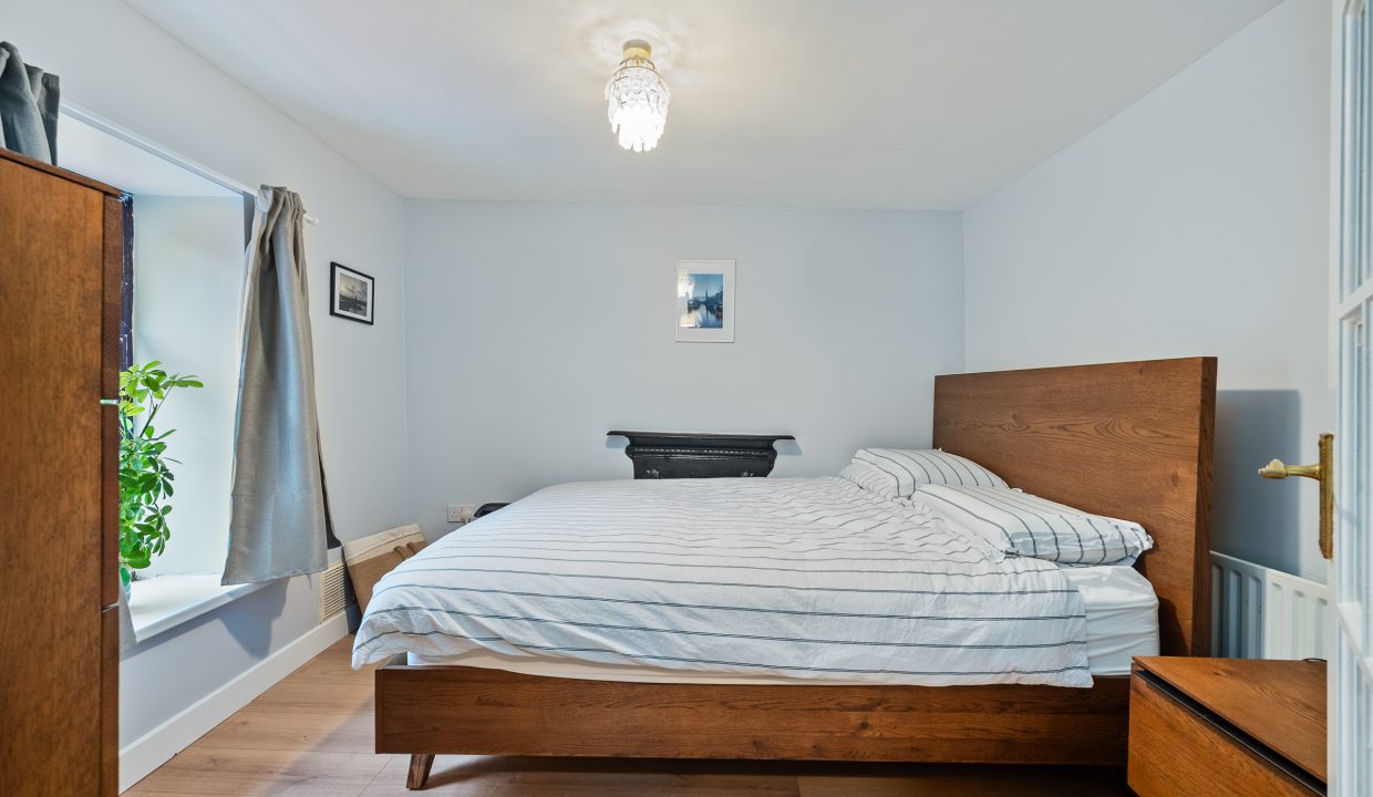 2 St Mary’s Avenue, Dillons Cross - interior-2