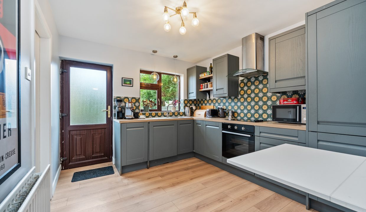 2 St Mary’s Avenue, Dillons Cross - interior-8