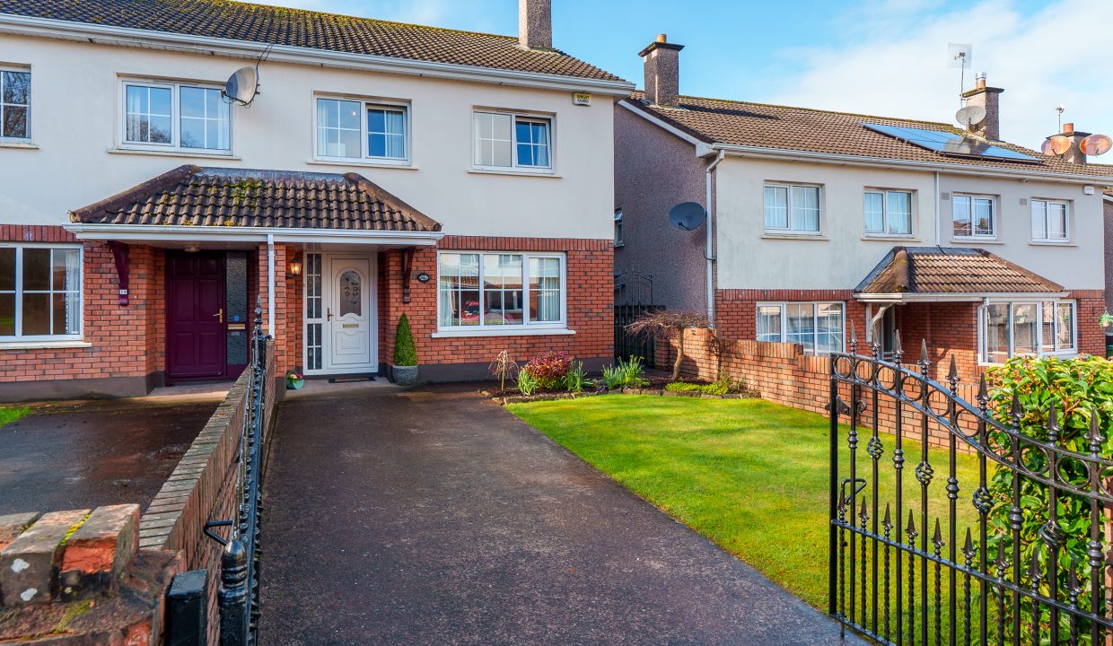 28 Marwood Ave - exterior-4