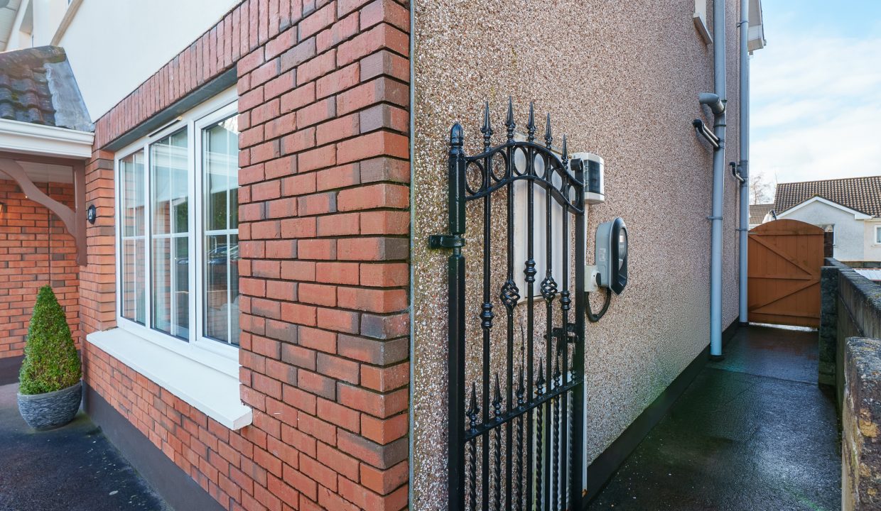 28 Marwood Ave - exterior-8