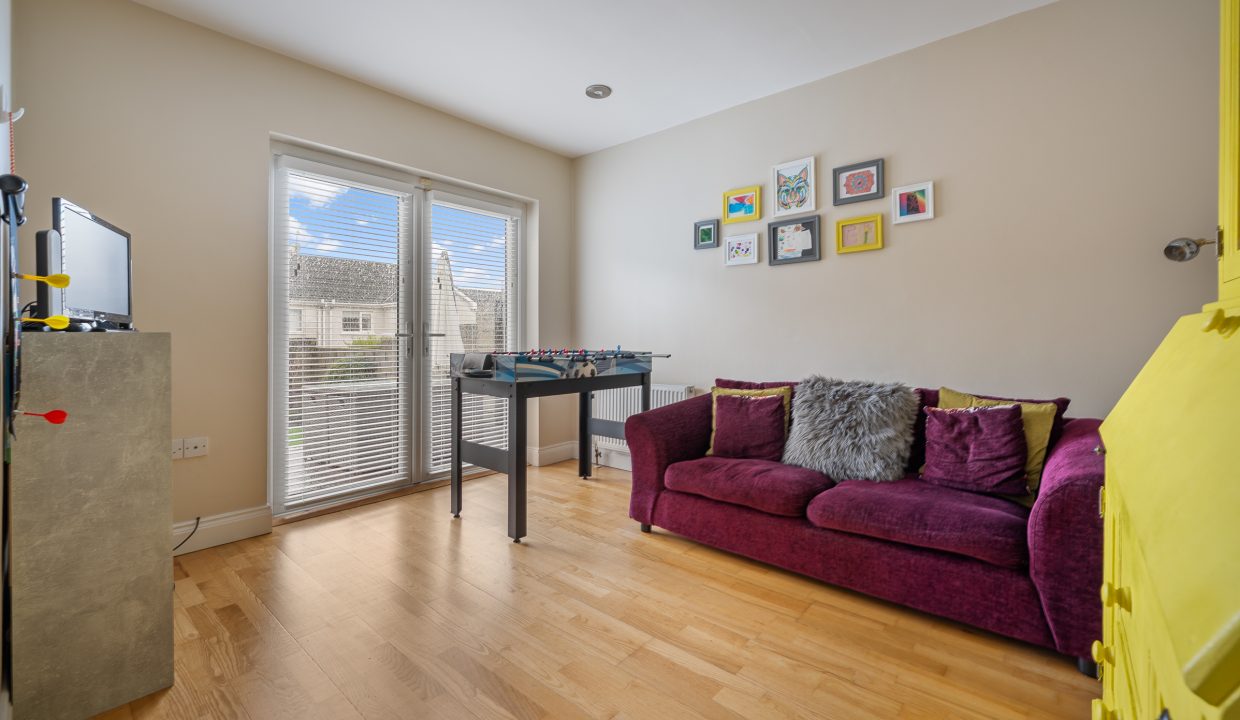 28 Marwood Ave - interior-13