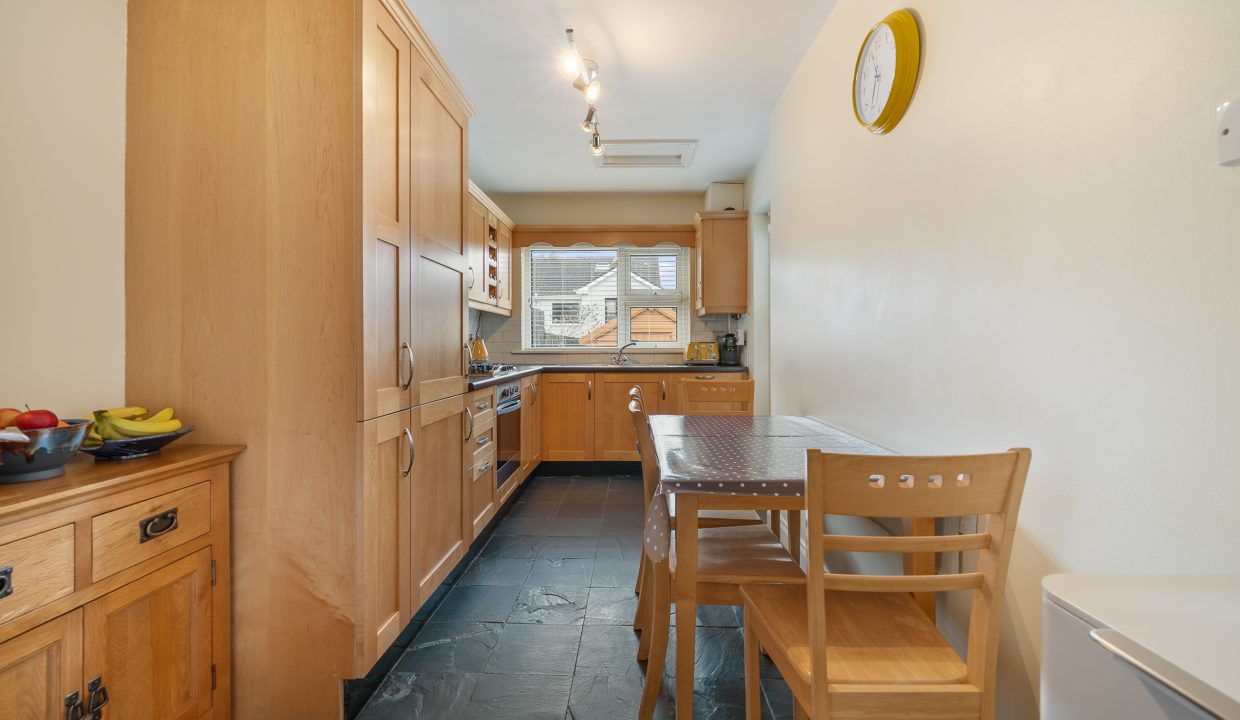 28 Marwood Ave - interior-2