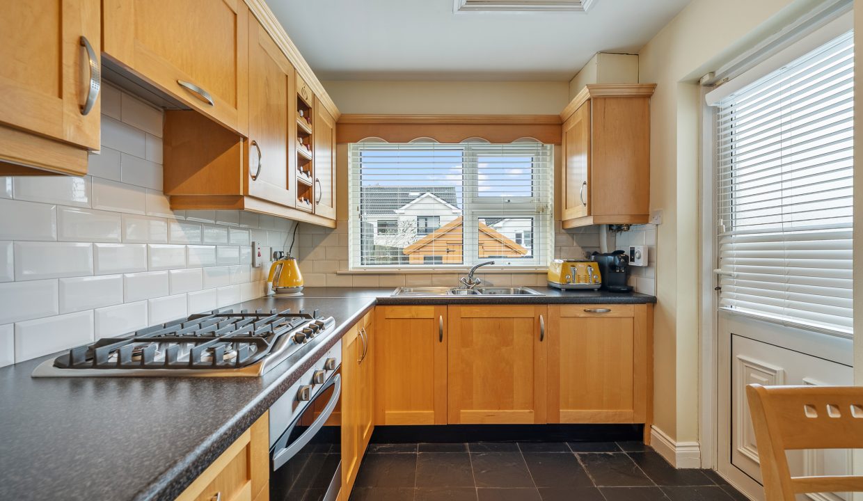 28 Marwood Ave - interior-4