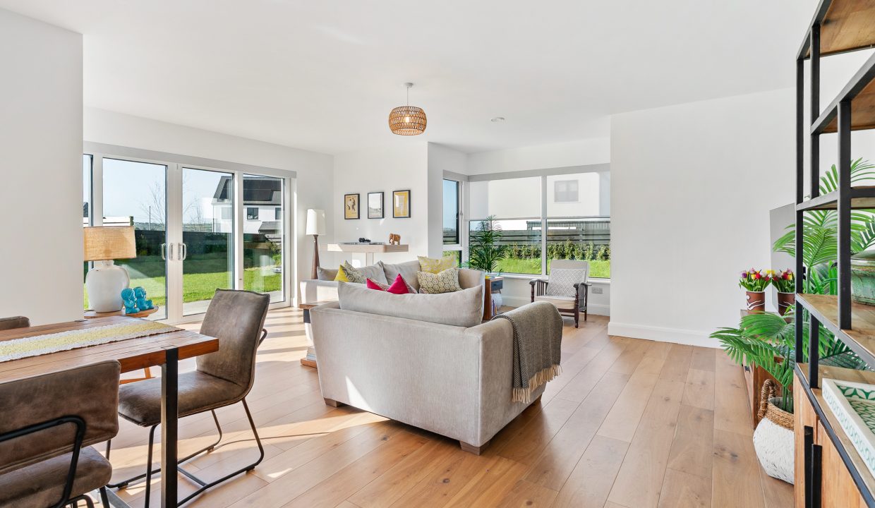 39 Earl_s Well, Waterfall - interior-20