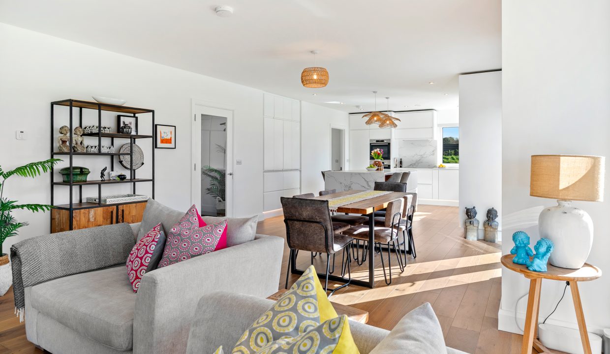 39 Earl_s Well, Waterfall - interior-26