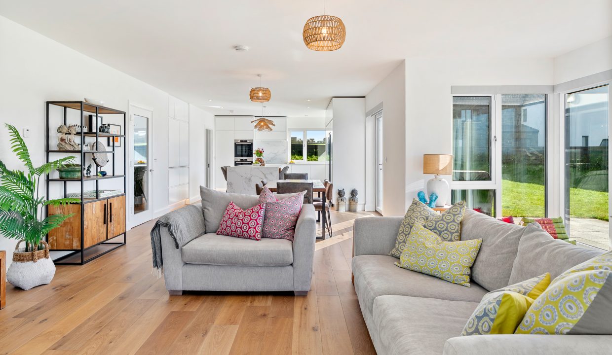 39 Earl_s Well, Waterfall - interior-27