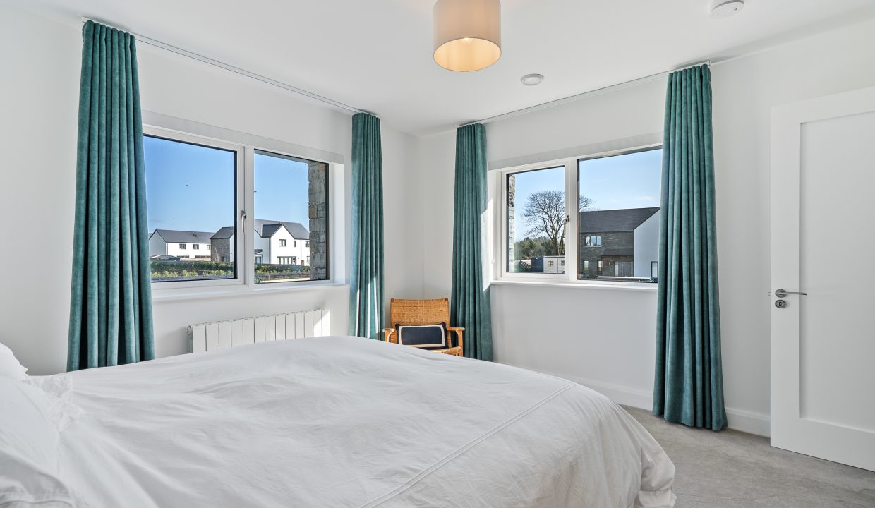 39 Earl_s Well, Waterfall - interior-40