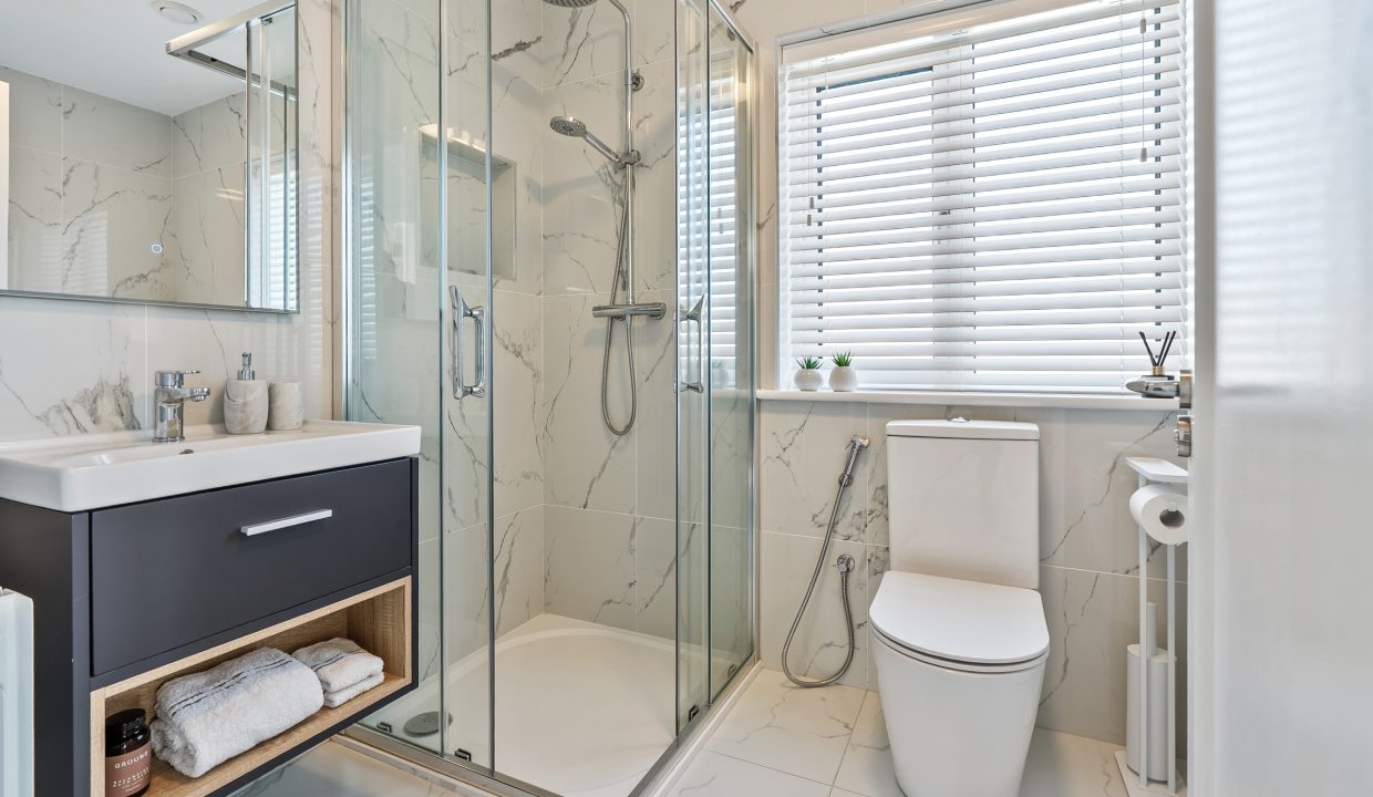 39 Earl_s Well, Waterfall - interior-44