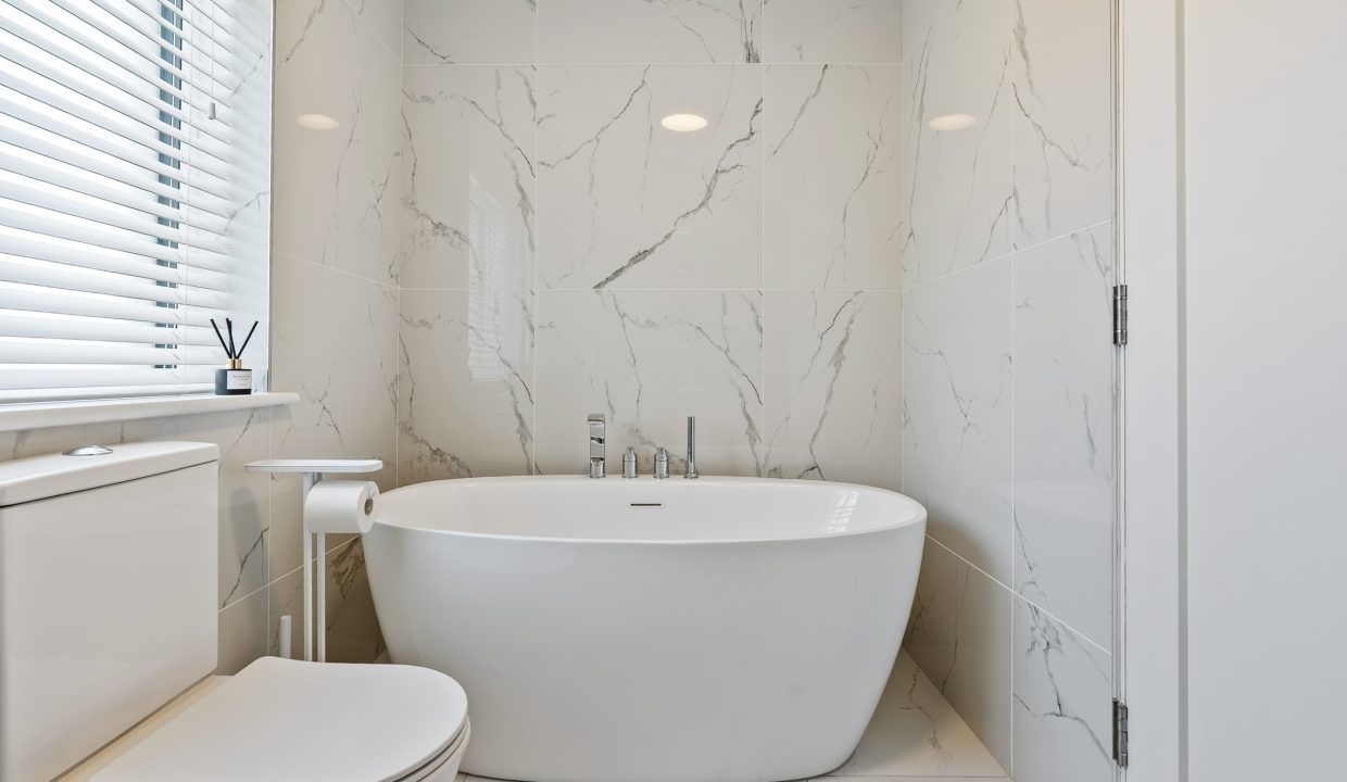 39 Earl_s Well, Waterfall - interior-45