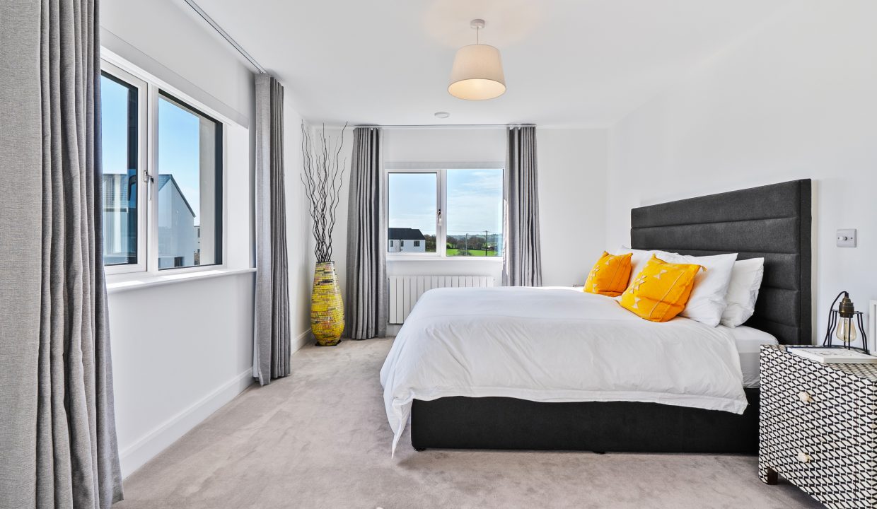 39 Earl_s Well, Waterfall - interior-49