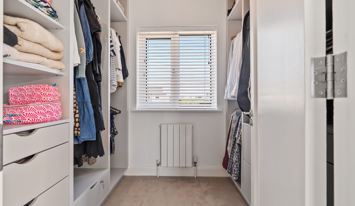 39 Earl_s Well, Waterfall - interior-52