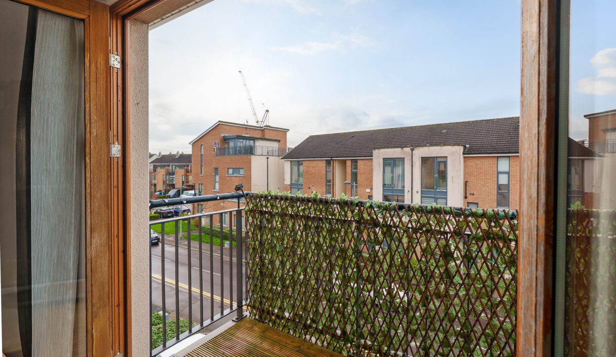 53 Blackrock grove - exterior-1