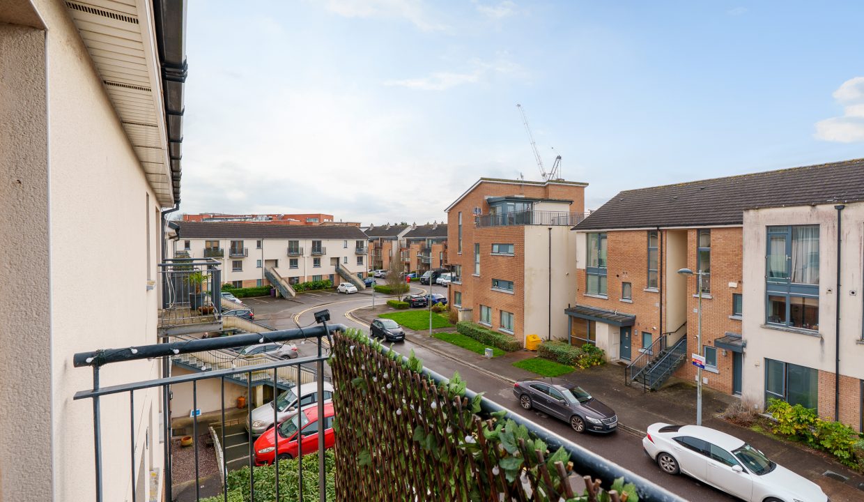 53 Blackrock grove - exterior-2