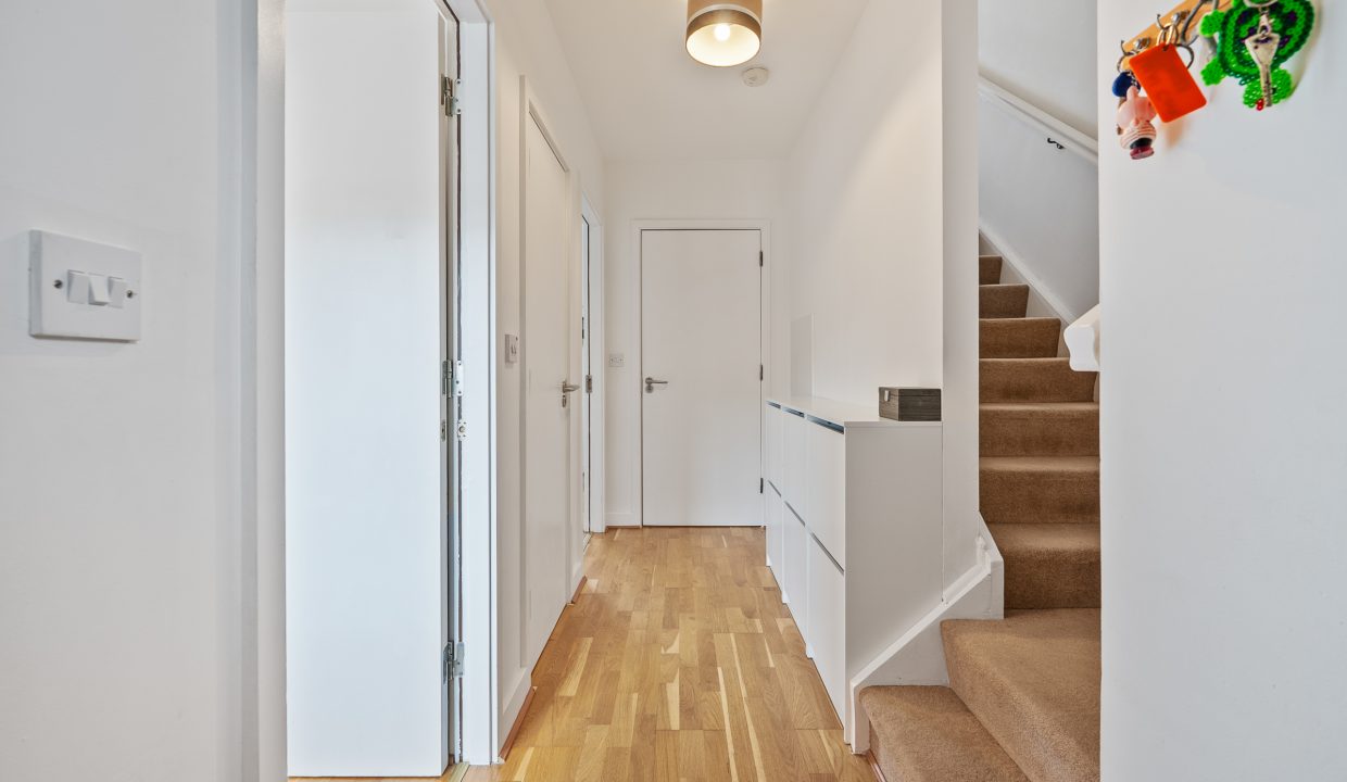 53 Blackrock grove - interior-1