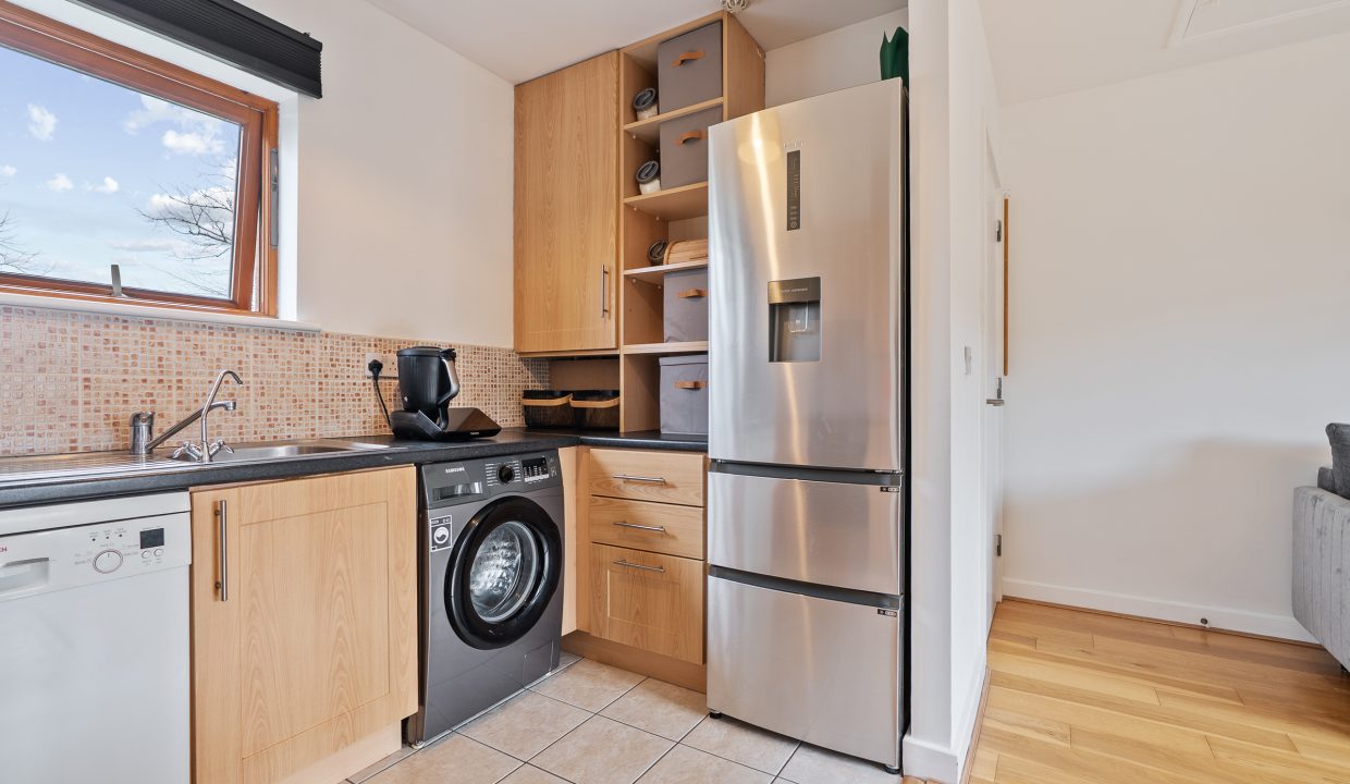 53 Blackrock grove - interior-22