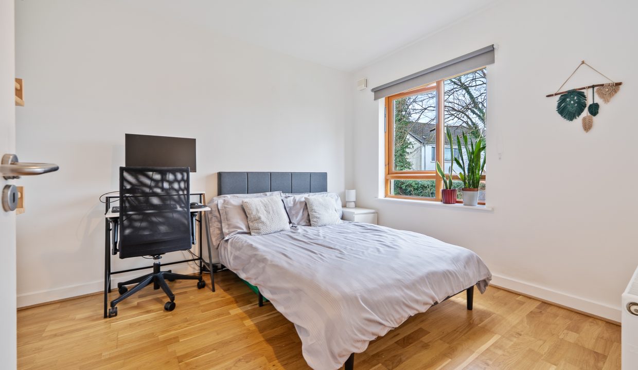 53 Blackrock grove - interior-4