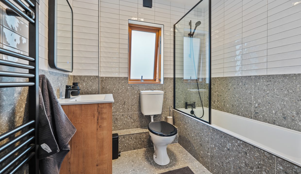 53 Blackrock grove - interior-7