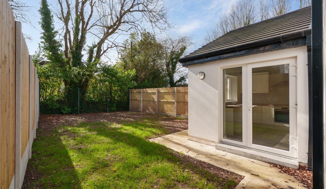 86 Cluain Cairn - exterior-1