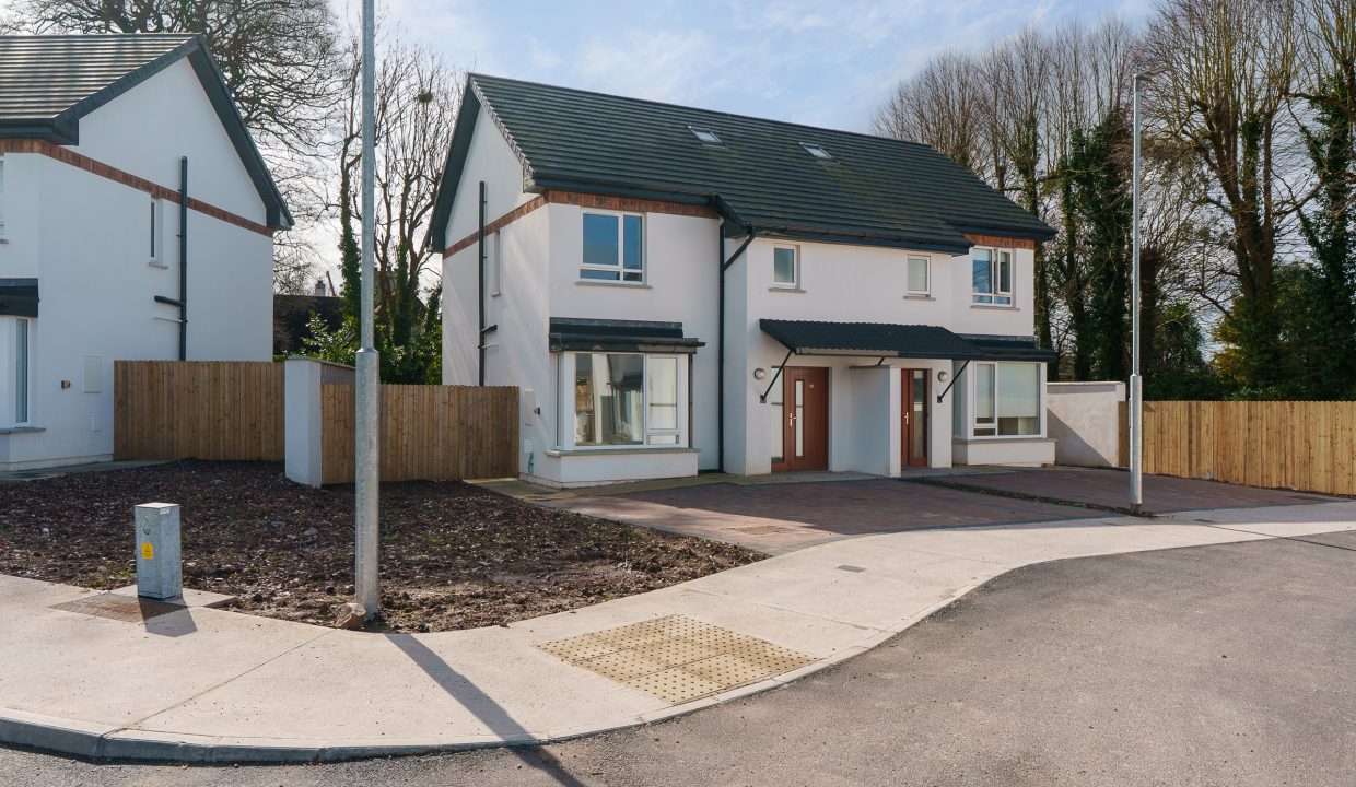 86 Cluain Cairn - exterior-4