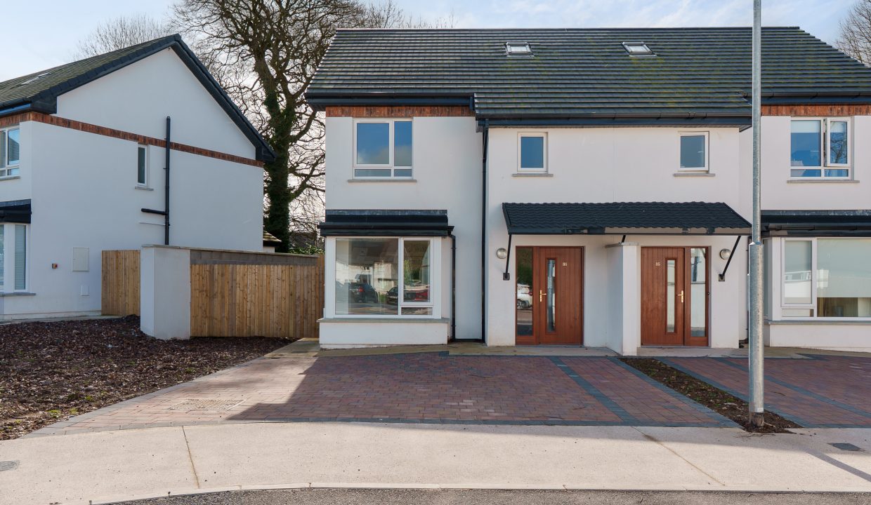 86 Cluain Cairn - exterior-6