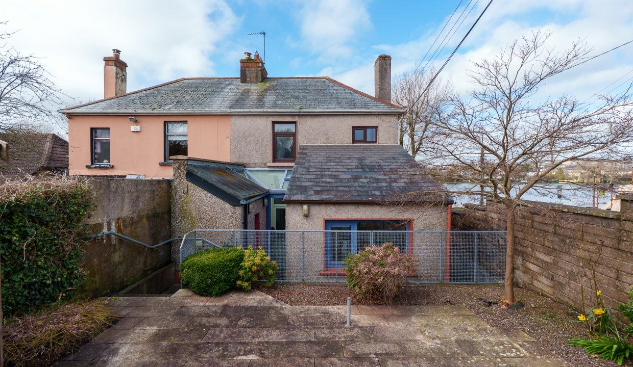 Carisbrook, 1 Fairy Ville - exterior-3