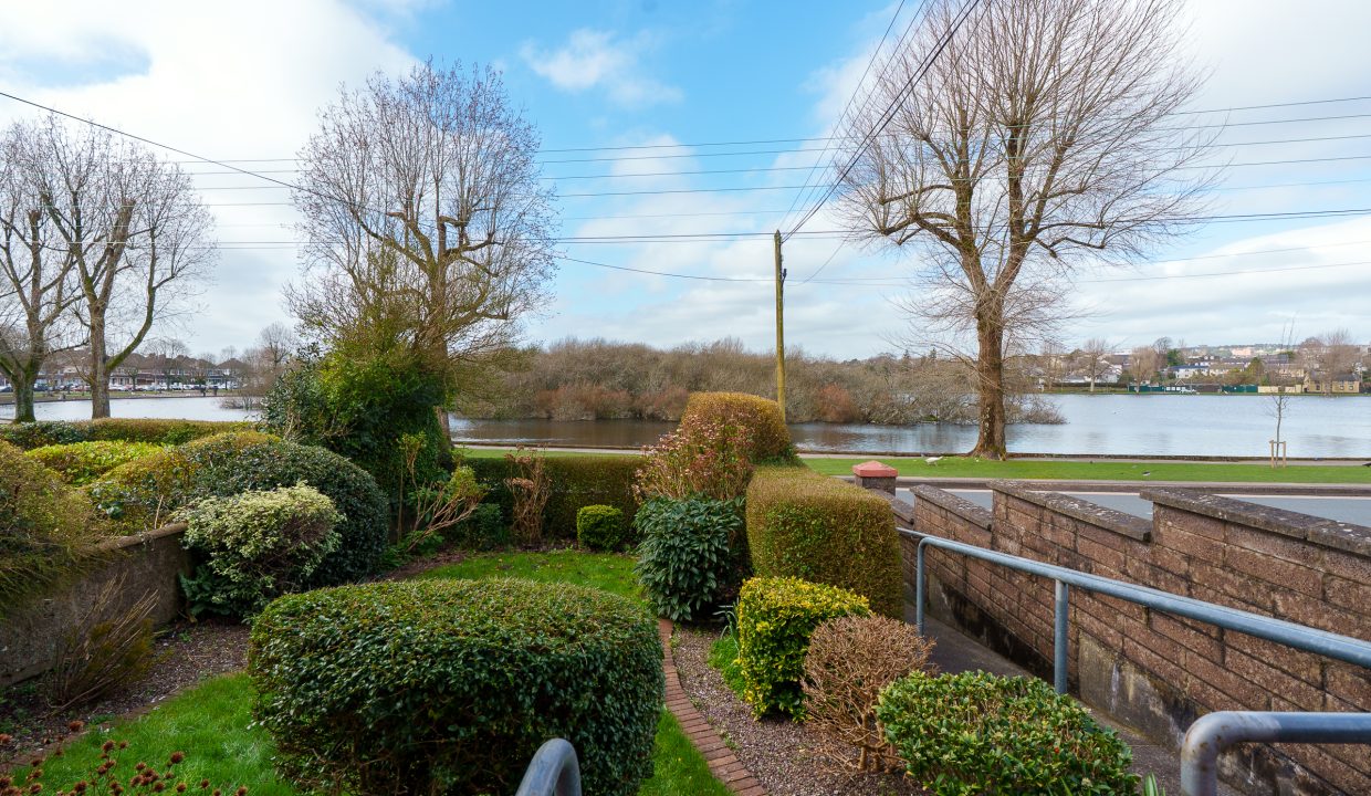 Carisbrook, 1 Fairy Ville - exterior-7