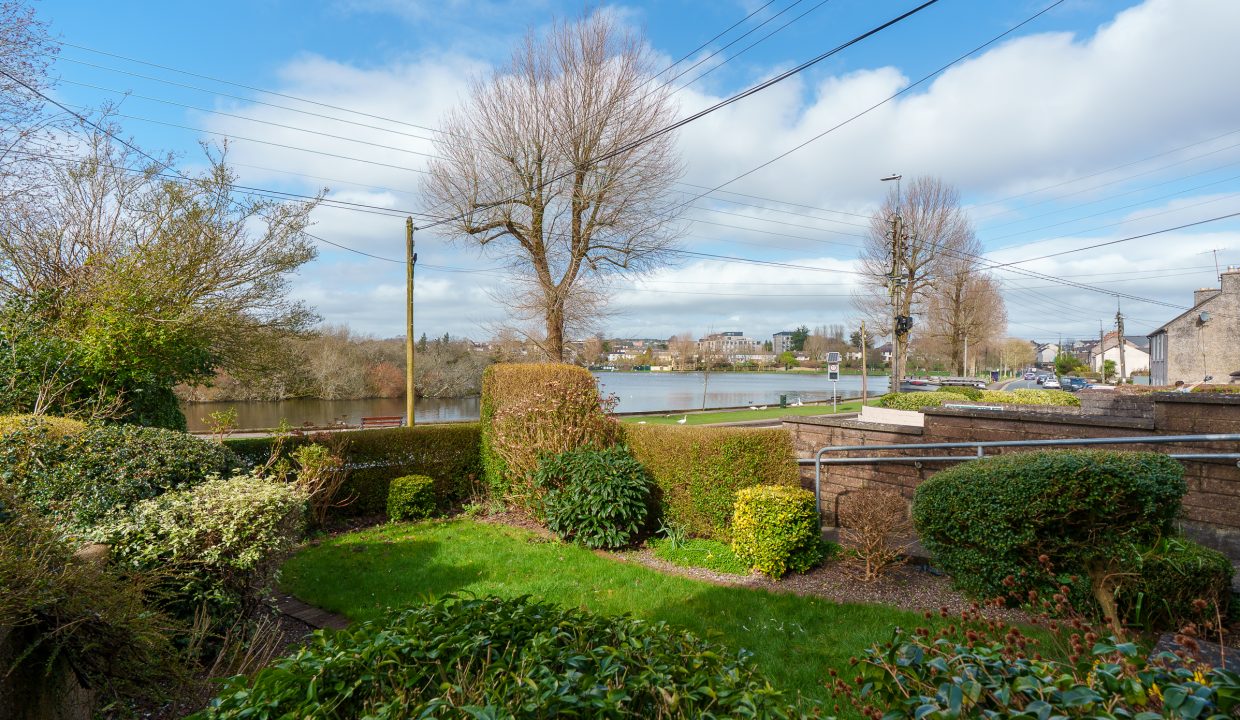 Carisbrook, 1 Fairy Ville - exterior-9