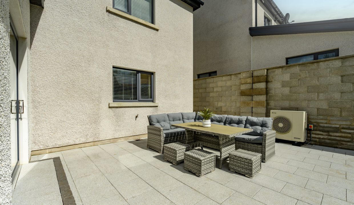 04.13 12 The Cedars, Lackenroe, Glounthaune, Co. Cork - ERA - H-Pix WEB 05