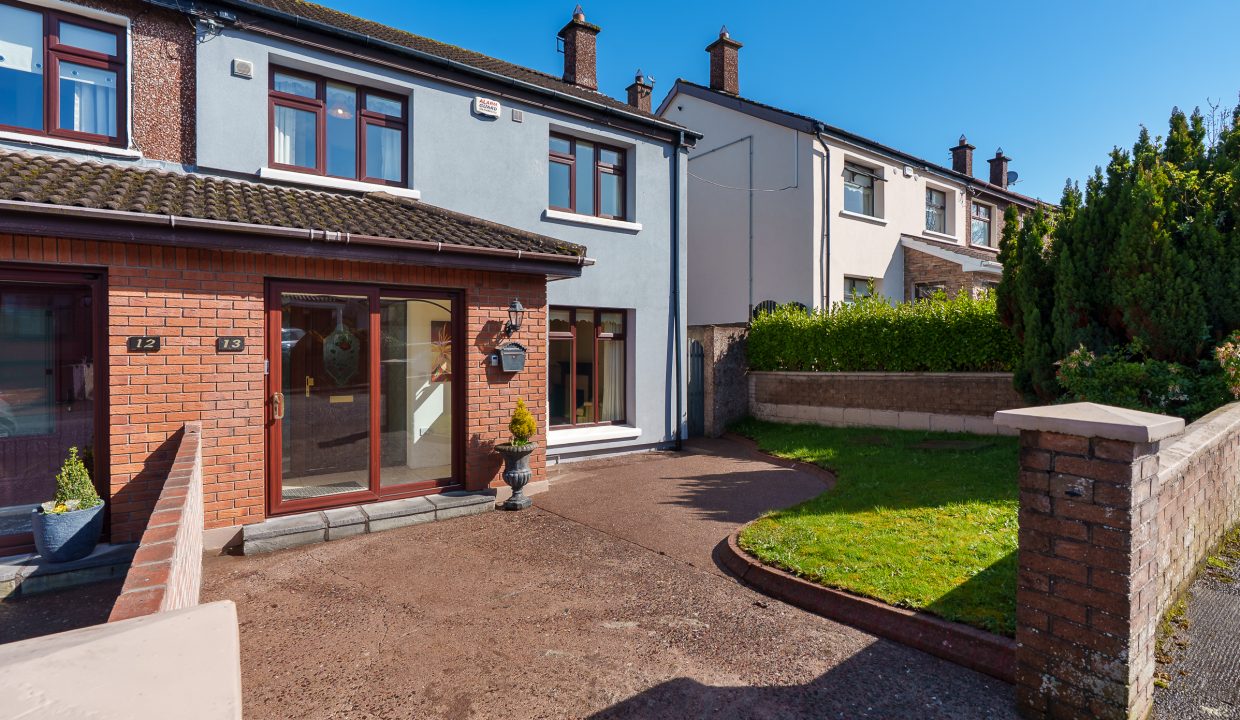 13 Parkwood Close - exterior-1