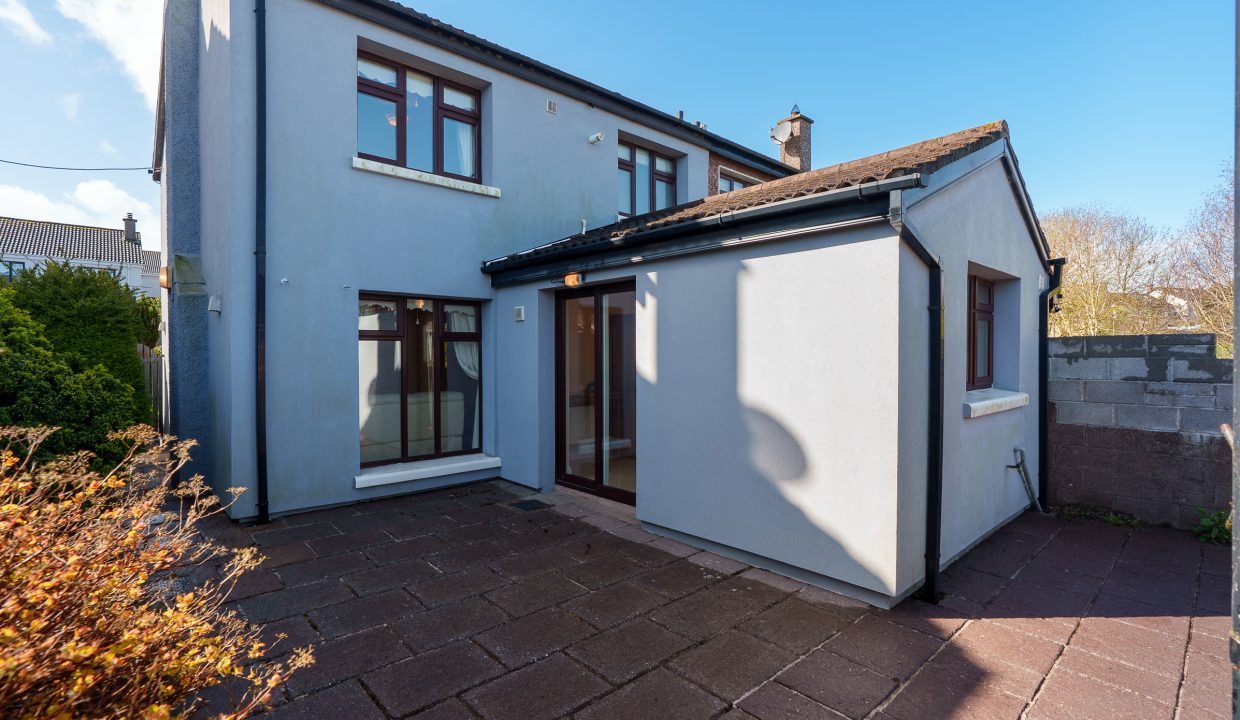 13 Parkwood Close - exterior-12